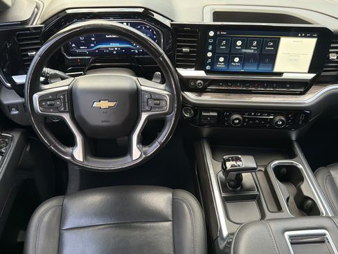 Used 2022 Chevrolet Silverado 1500 LTZ w/ Technology Package AWD/4WD image 28