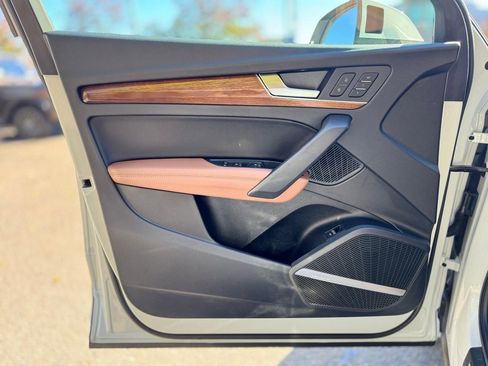 Used 2024 Audi Q5 2.0T Premium Plus w/ Premium Plus Package image 12