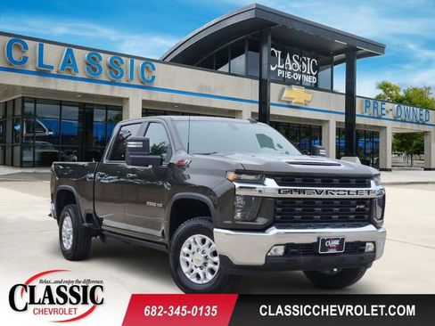 Used 2022 Chevrolet Silverado 2500 LT w/ Convenience Package AWD/4WD image 1