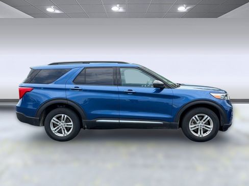 Used 2023 Ford Explorer XLT w/ Class IV Trailer Tow Package AWD/4WD image 5