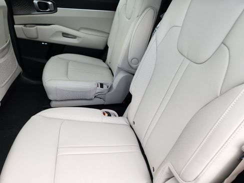 New 2026 Kia Sorento EX w/ EX Premium Package AWD/4WD image 10