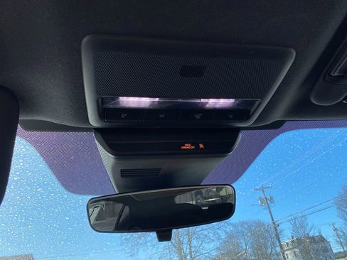 Used 2021 MAZDA MAZDA3 s image 21