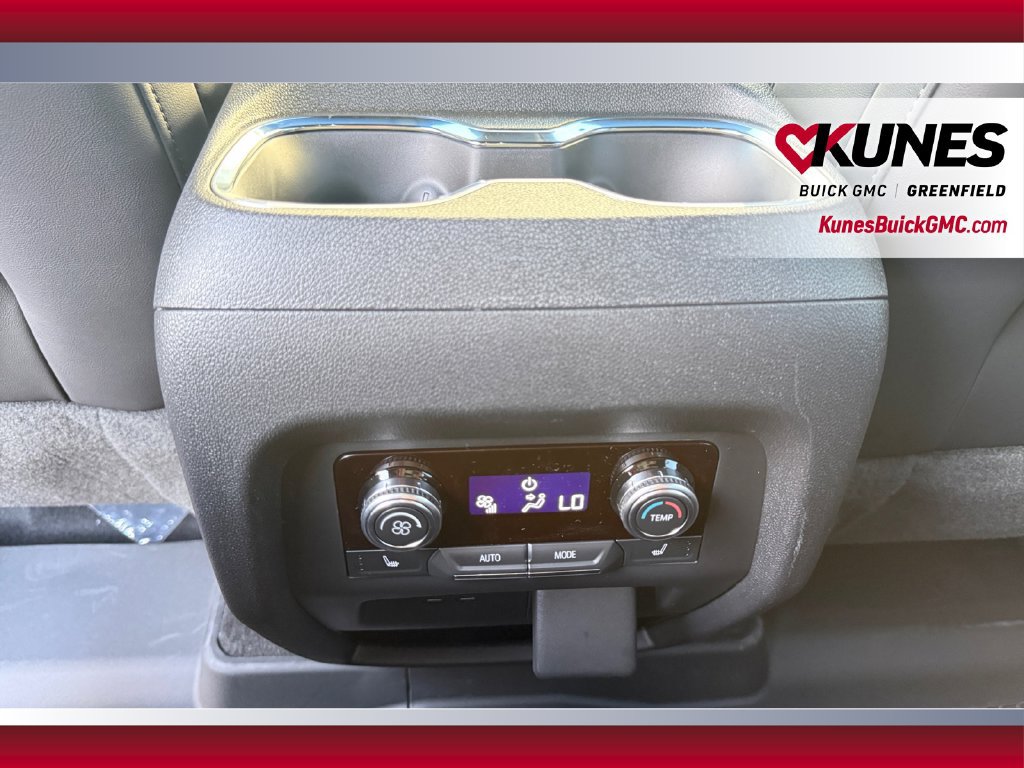 New 2027 GMC Acadia Elevation w/ Elevation Premium Package AWD/4WD image 37