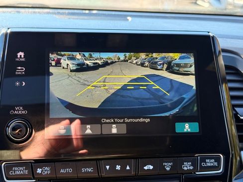 Used 2023 Honda Odyssey Sport image 35