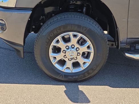 Used 2024 RAM 2500 Laramie w/ Safety Group AWD/4WD image 16
