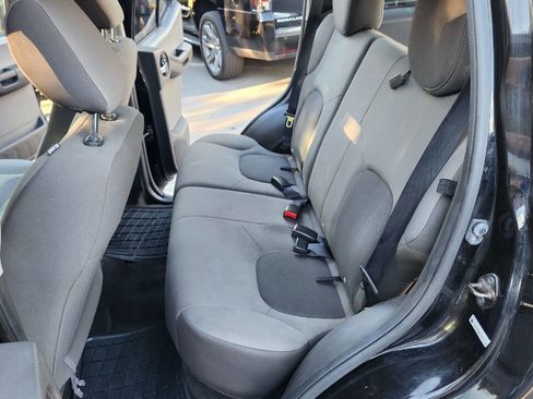 Used 2014 Nissan Xterra S image 27