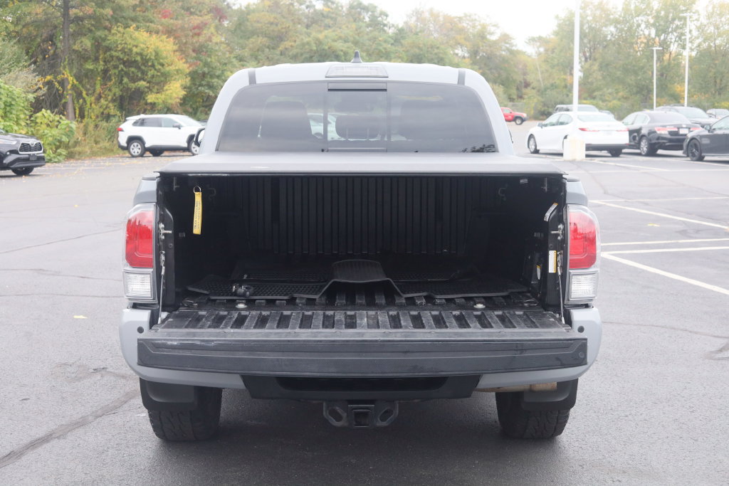 Used 2021 Toyota Tacoma TRD Sport w/ Technology Package AWD/4WD image 15