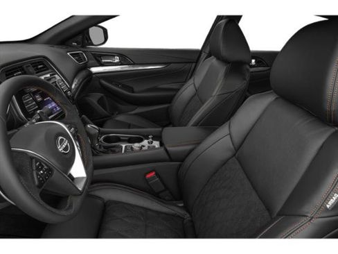 Used 2023 Nissan Maxima SR w/ Sport Mat Group FWD image 9