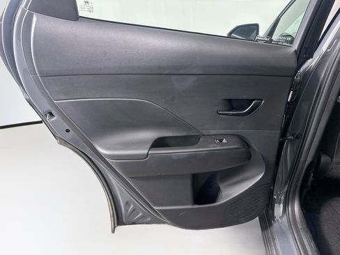 Used 2025 Hyundai Kona SEL FWD image 25