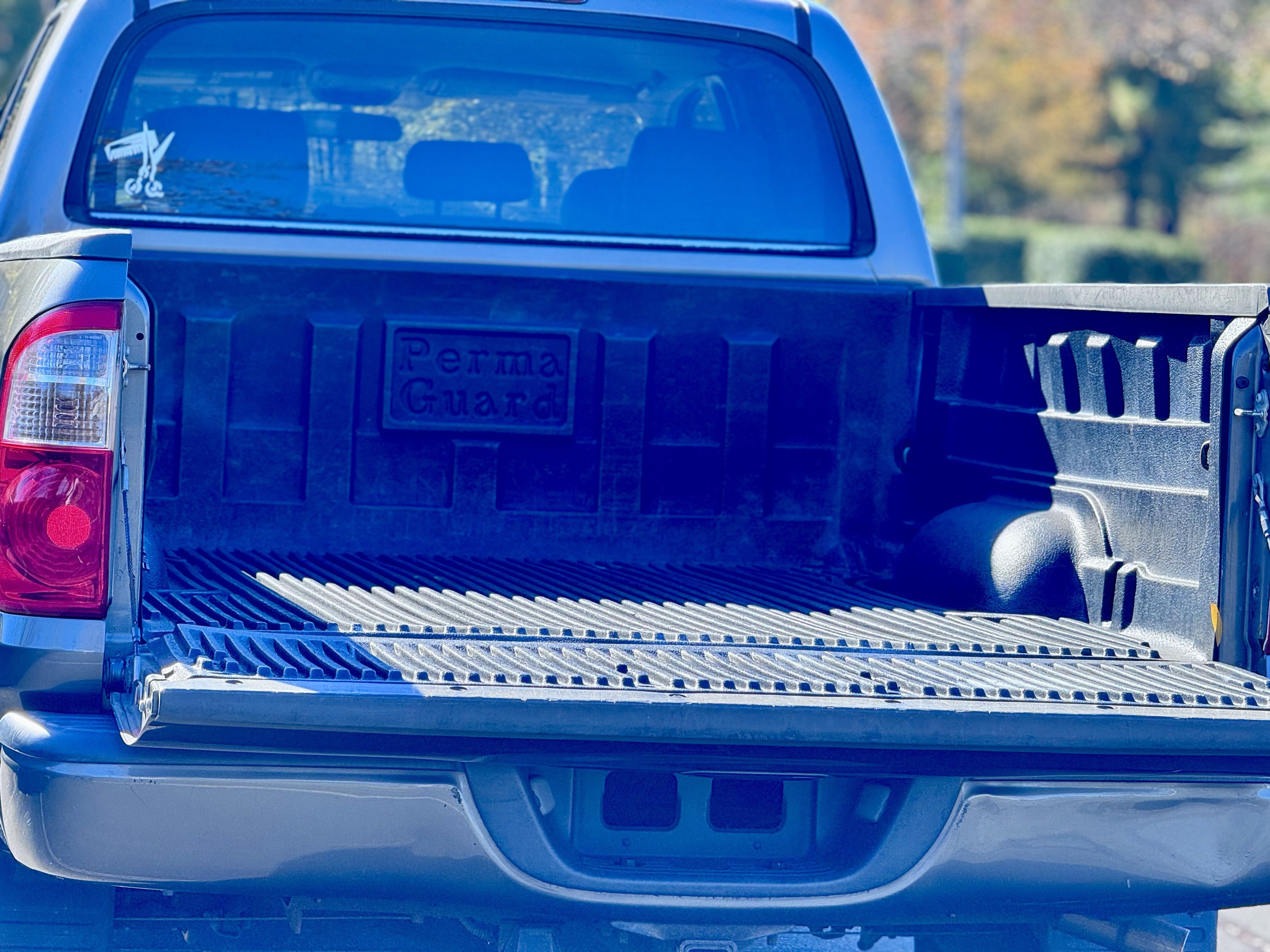 Used 2005 Toyota Tundra Limited w/ All Weather Guard Pkg RWD image 35