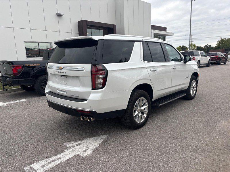 Used 2024 Chevrolet Tahoe Premier w/ Premium Package AWD/4WD image 3