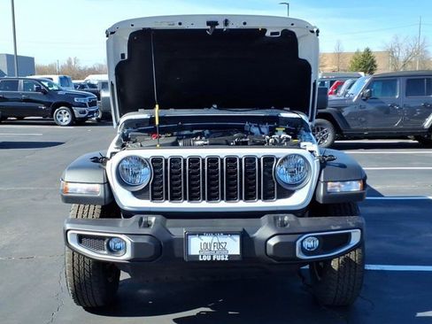 New 2026 Jeep Gladiator Sport image 22