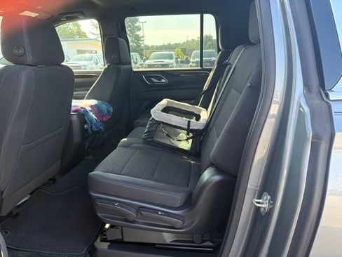 Used 2022 GMC Yukon XL SLE AWD/4WD image 12