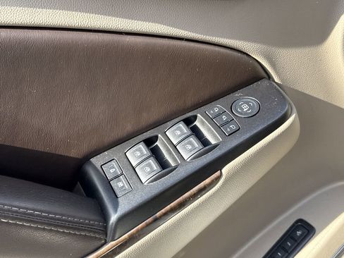 Used 2016 Chevrolet Tahoe LT w/ Luxury Package image 26