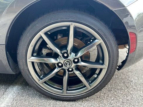 Used 2019 MAZDA MX-5 Miata Grand Touring w/ GT-S Package RWD image 13