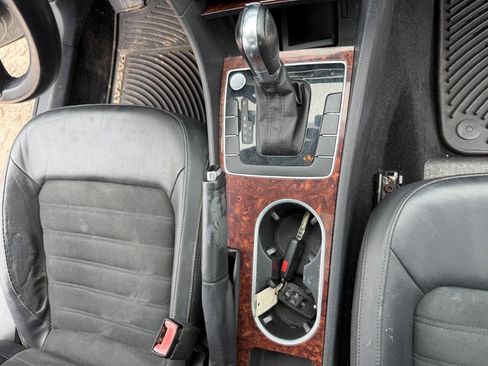 Used 2013 Volkswagen Passat 2.5 SEL Premium image 22