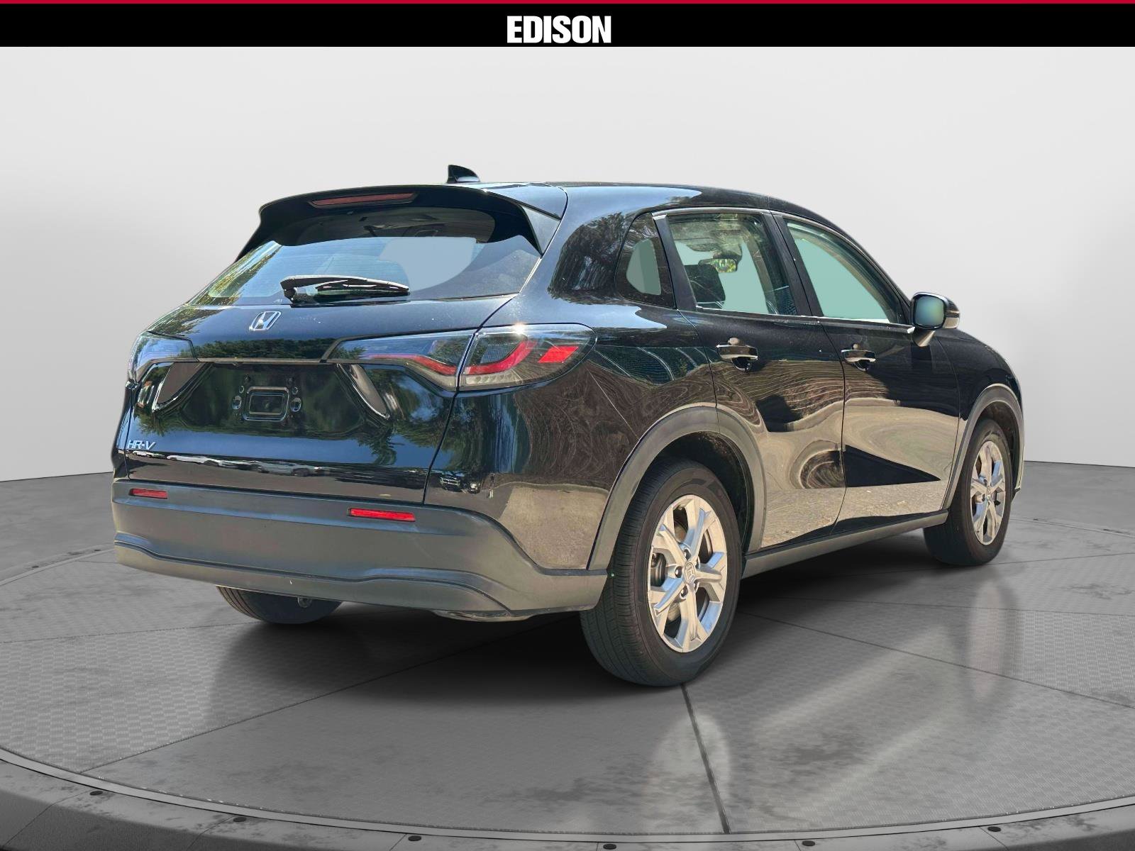 Used 2023 Honda HR-V LX image 4