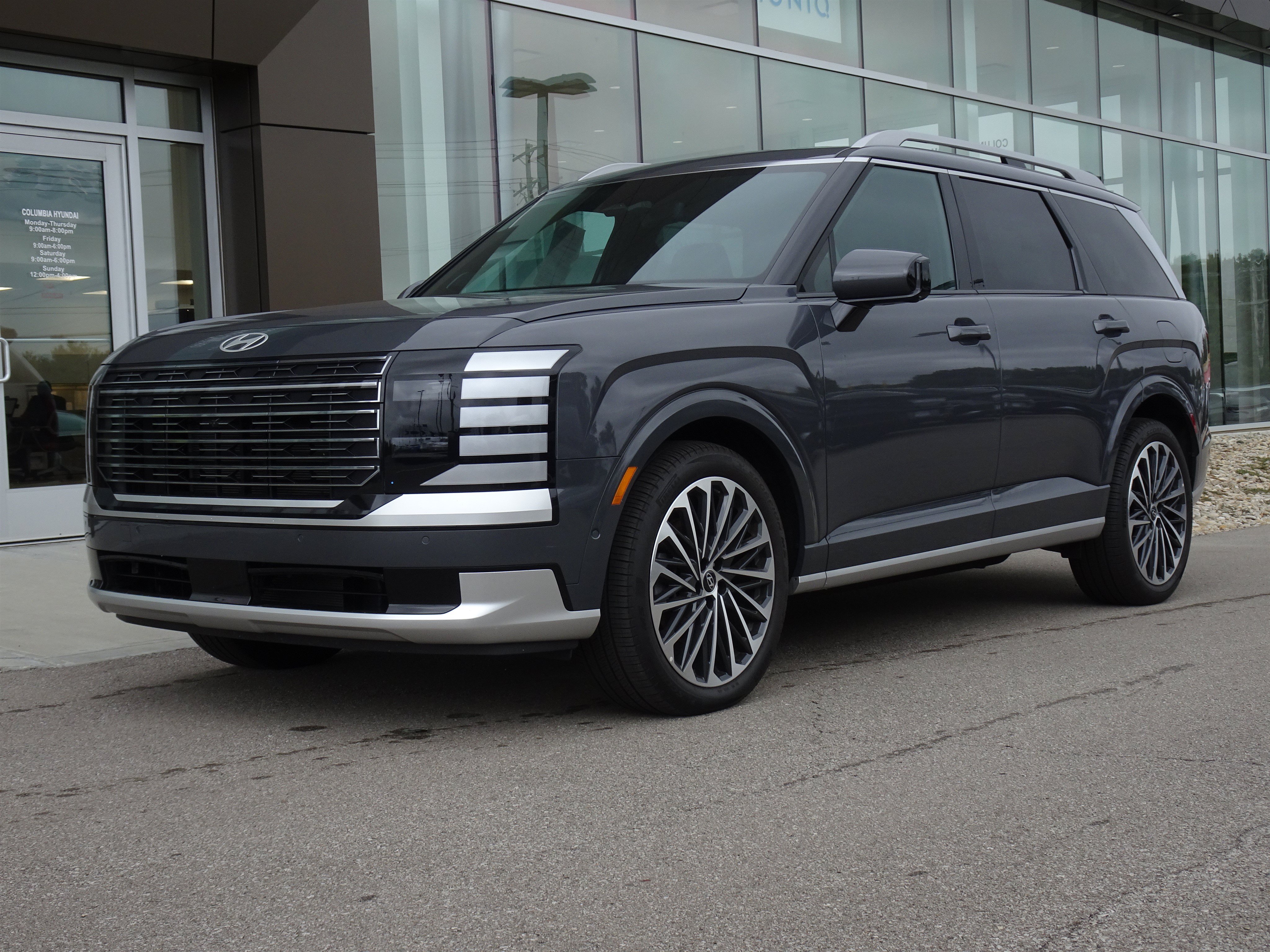 Used 2026 Hyundai Palisade Calligraphy AWD/4WD image 1