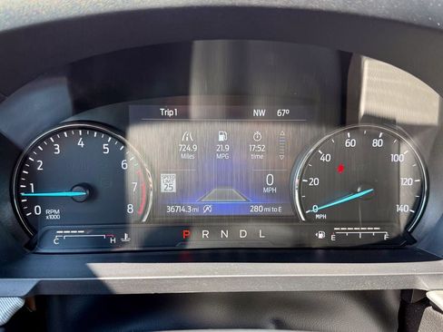 Used 2023 Ford Explorer XLT w/ Equipment Group 202A AWD/4WD image 21