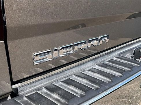 Used 2015 GMC Sierra 1500 SLT w/ Driver Alert Package AWD/4WD image 33