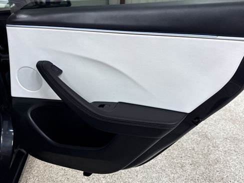 Used 2025 Tesla Model 3 Long Range image 23