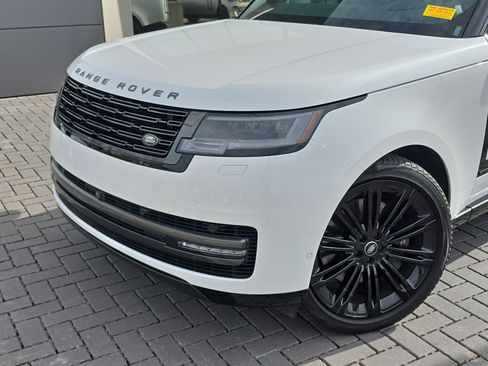 Certified 2024 Land Rover Range Rover Long Wheelbase Autobiography image 10