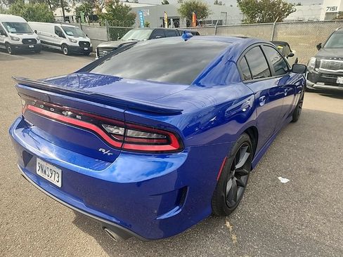 Used 2022 Dodge Charger R/T w/ Plus Group RWD image 12