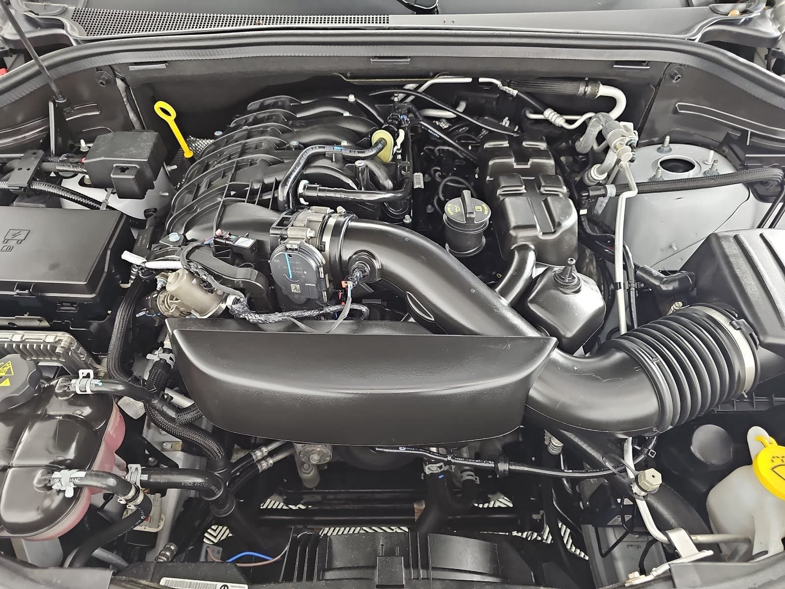 Used 2025 Dodge Durango GT AWD/4WD image 32