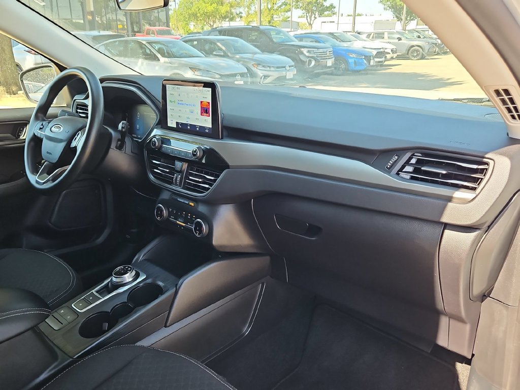 Used 2025 Ford Escape Active AWD/4WD image 28