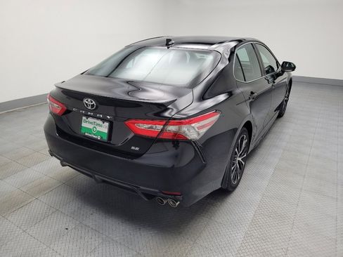 Used 2019 Toyota Camry SE image 9