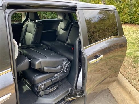 Used 2023 Honda Odyssey EX-L image 11