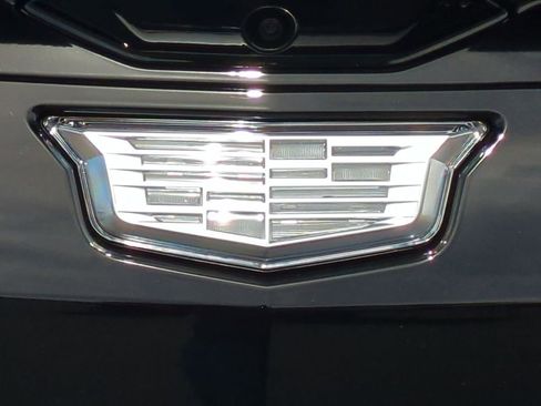 New 2026 Cadillac Optiq Luxury 1 image 31