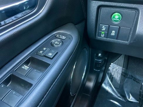 Certified 2019 Honda HR-V EX-L image 20