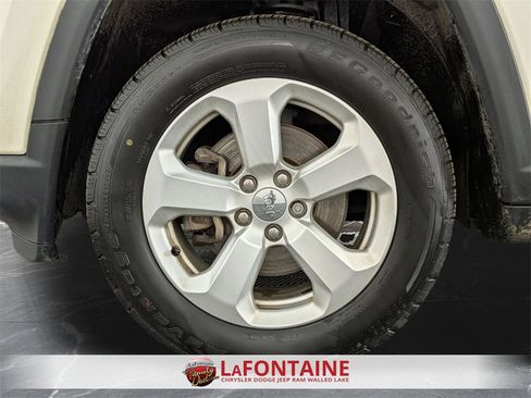 Used 2020 Jeep Compass Latitude w/ Cold Weather Group image 29