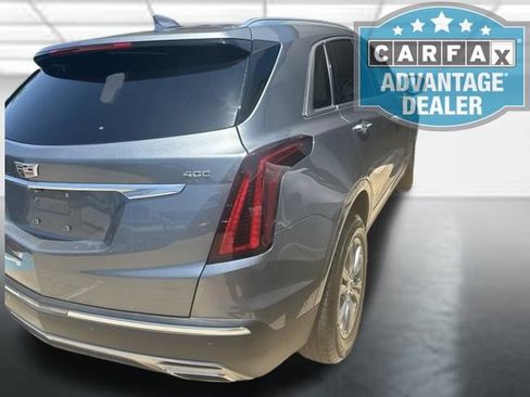 Used 2022 Cadillac XT5 Premium Luxury w/ Technology Package FWD image 4