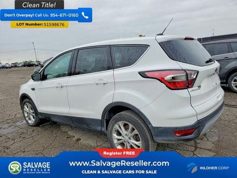 Used 2017 Ford Escape SE w/ SE Cold Weather Package FWD image 3