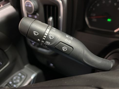 Used 2021 Chevrolet Silverado 1500 LTZ w/ Z71 Off-Road Package image 22