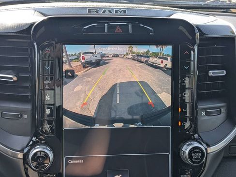 Used 2022 RAM 1500 Laramie AWD/4WD image 30