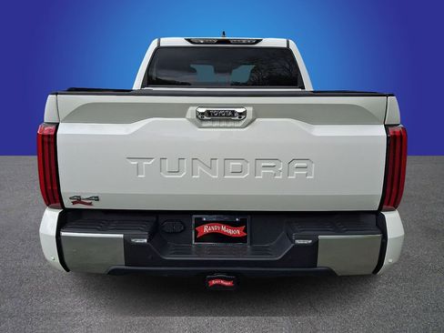Used 2025 Toyota Tundra Limited AWD/4WD image 5