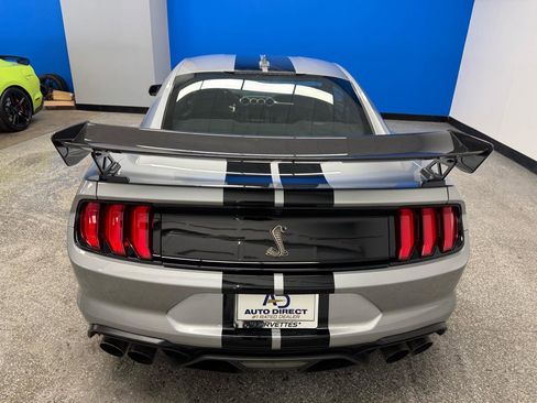 Used 2021 Ford Mustang Shelby GT500 w/ Carbon Fiber Track Pack RWD image 9