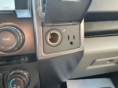 Used 2018 Ford F150 XLT w/ Equipment Group 302A Luxury AWD/4WD image 28