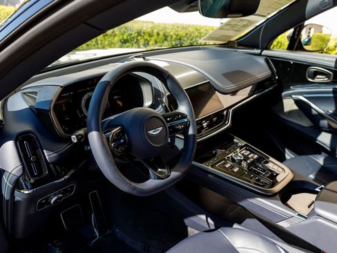 Used 2025 Aston Martin DBX 707 image 45