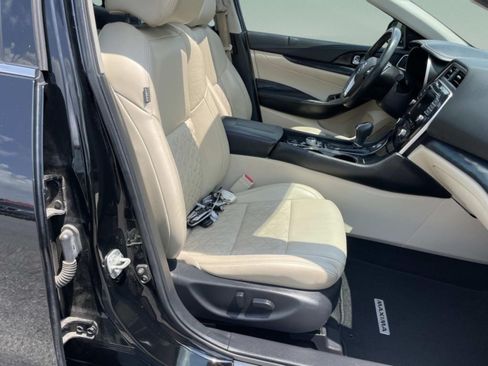 Used 2021 Nissan Maxima Platinum w/ Sport Mat Group FWD image 19