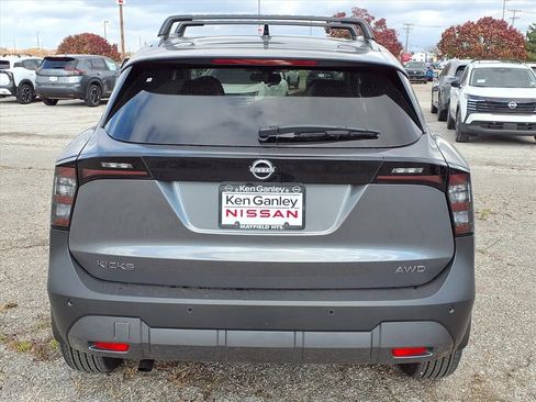 New 2026 Nissan Kicks SV w/ SV Premium Package image 7