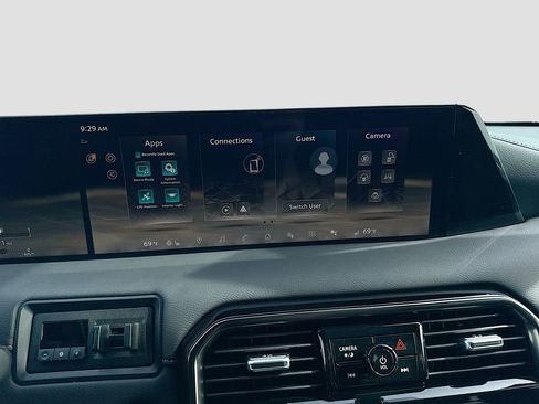 Certified 2025 Nissan Armada PRO-4X AWD/4WD image 30