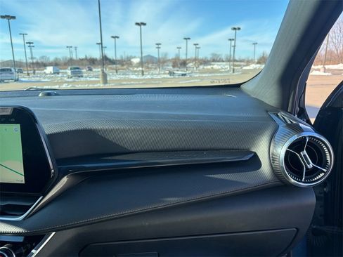 Used 2025 Chevrolet Equinox LT w/ Convenience Package II image 16