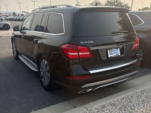 Used 2019 Mercedes-Benz GLS 450 4MATIC image 4