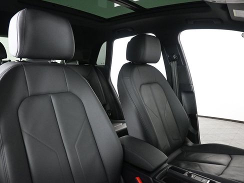 Used 2020 Audi Q3 2.0T Premium w/ Convenience Package image 21