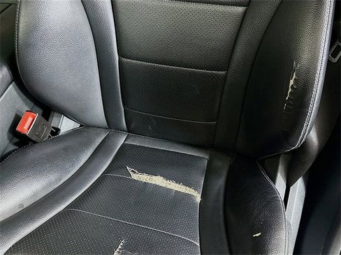 Used 2016 Mercedes-Benz GLC 300 4MATIC w/ Multimedia Package image 19