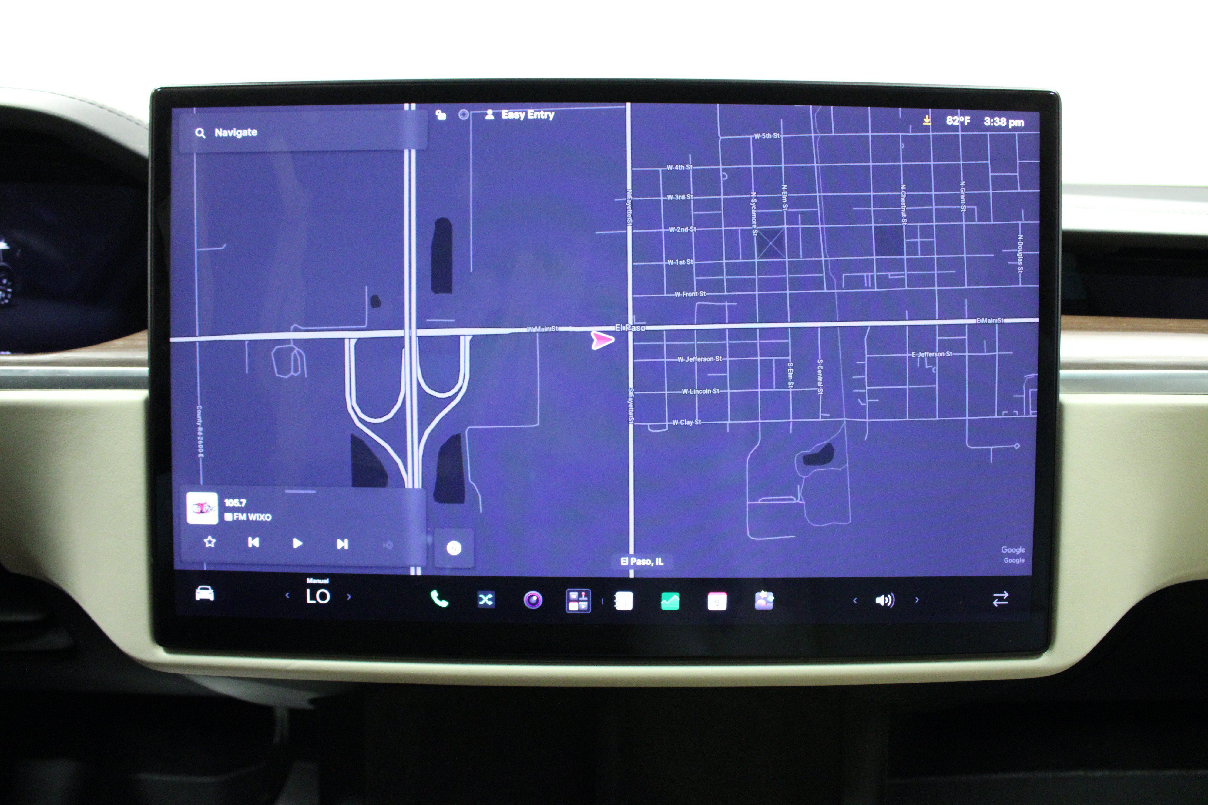Used 2023 Tesla Model X AWD/4WD image 26